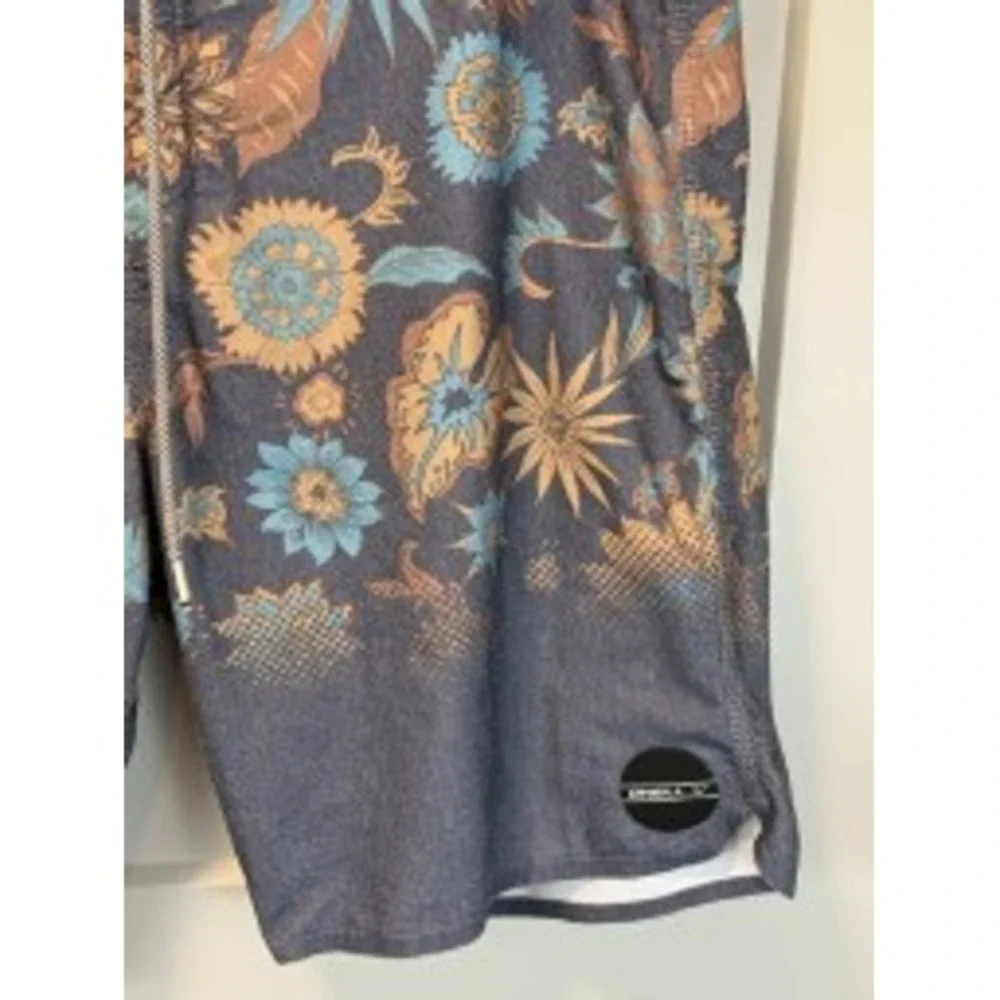 O'Neill‎ Hyperfreak Sprouted Gray Floral Board Shorts Size 33 Drawstring